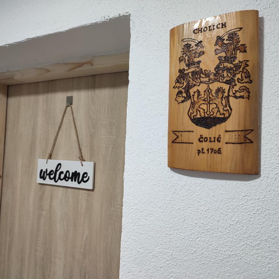 Apartment Colic