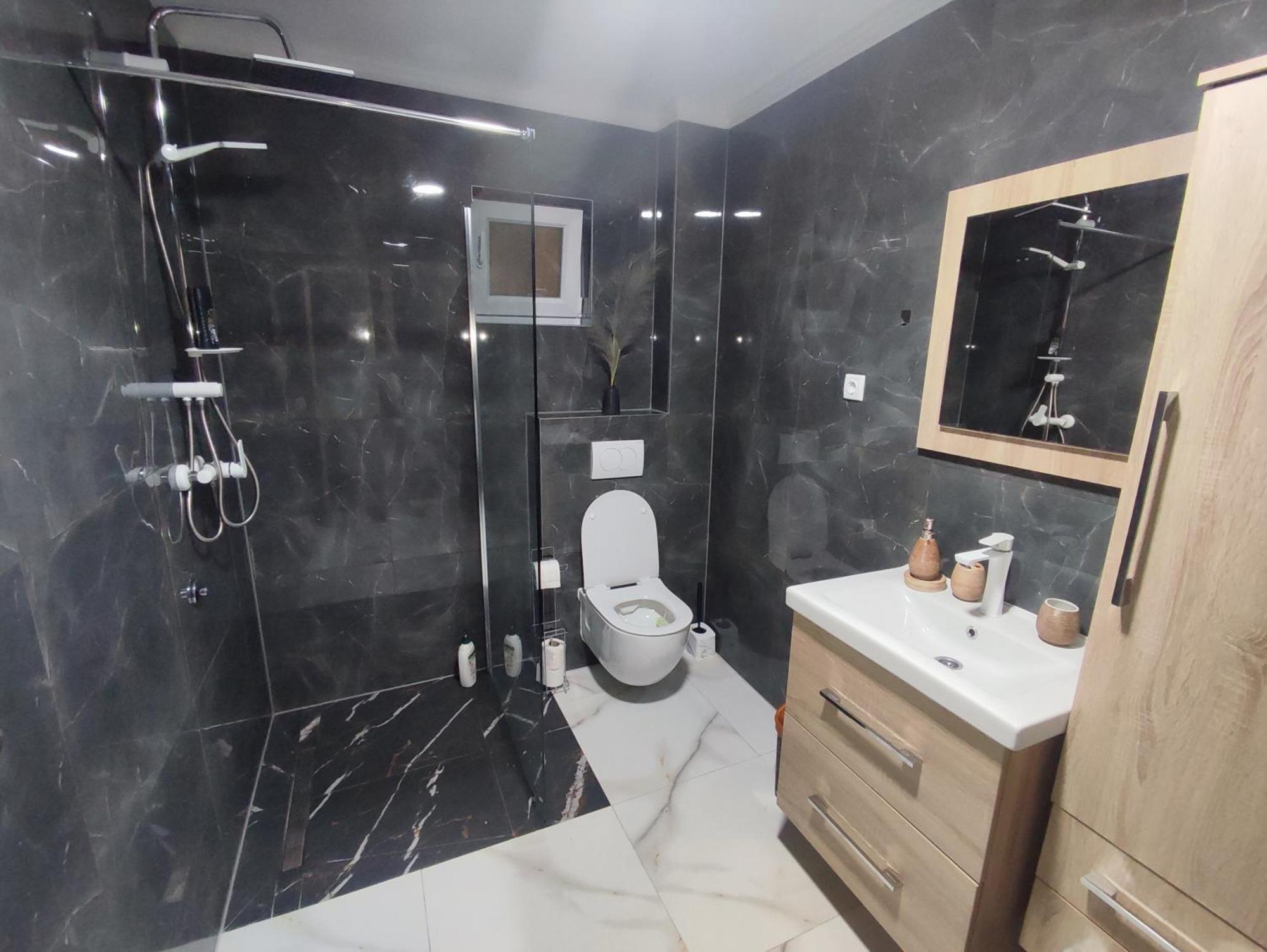 Colic Apartment Kupres (Canton 10)